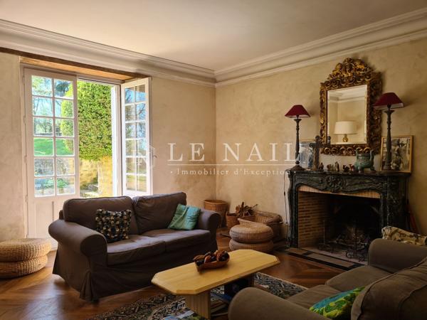 Charmant manoir des XVe et XIXe siècles dans la Sarthe