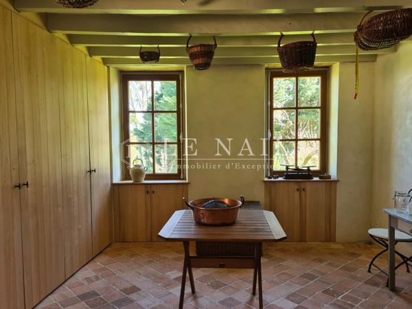 Charmant manoir des XVe et XIXe siècles dans la Sarthe