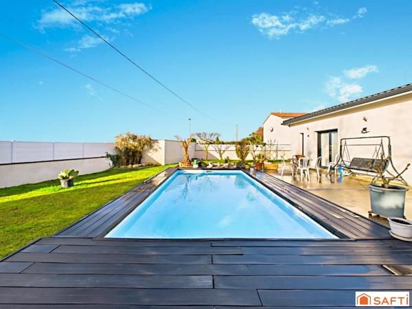 Magnifique Contemporaine T5 avec Piscine et Grand Garage!!!