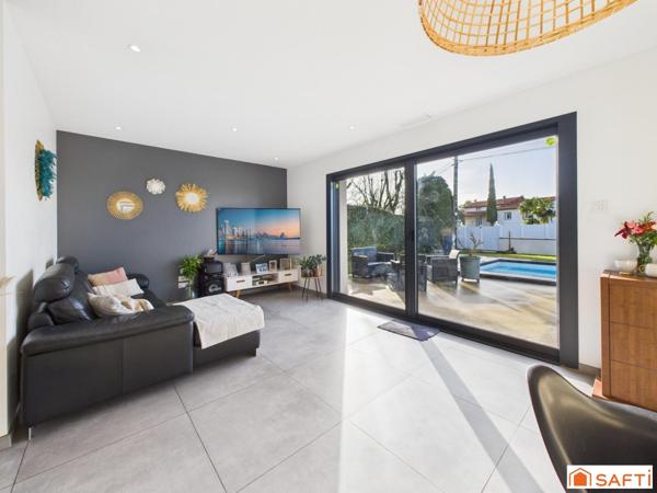 Magnifique Contemporaine T5 avec Piscine et Grand Garage!!!