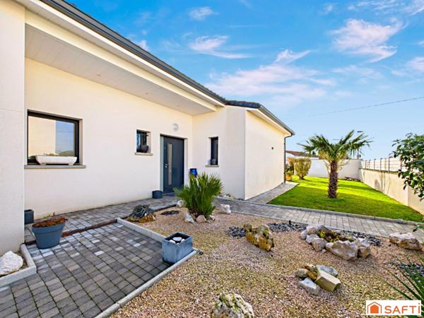 Magnifique Contemporaine T5 avec Piscine et Grand Garage!!!