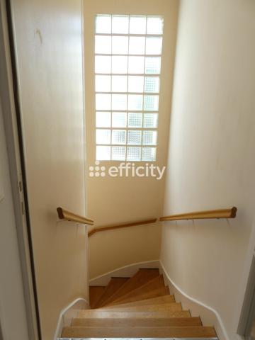 Appartement
         3 pièces
        - 71 m² 164 300 € *