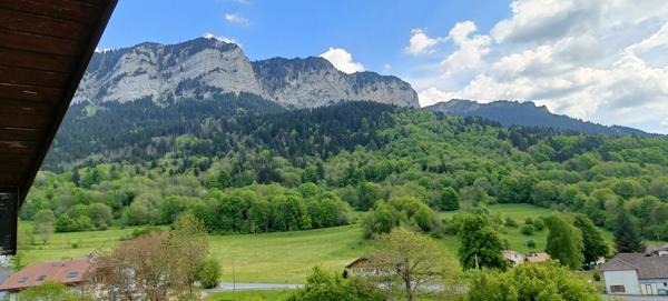 Charmant 2 Pièces de 40m² Sud avec 2 Balcons et Vue Panoramique sur le Lac Léman