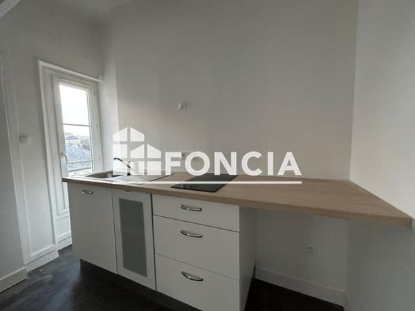 Location Appartement 2 pièces 37.12 m² - 50 RUE DE ROCHEREUIL Poitiers 86000