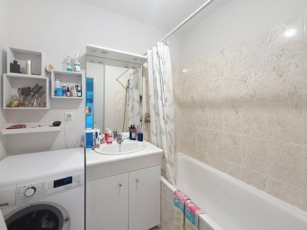 À vendre - T2, 2 pièces situé à Tours (37100)