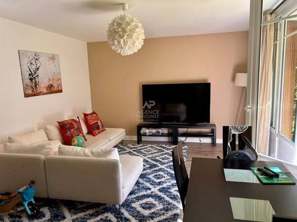 Appartement Maisons Laffitte 3 pièce(s) - Parc parfait état - 2 chambres €390 000 ** - Référence 4673