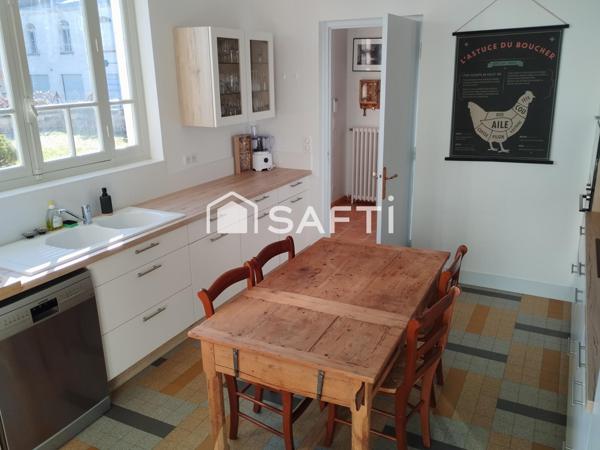 A 10 minutes de St Emilion - Maison de caractère de plus de 300m²