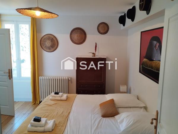 A 10 minutes de St Emilion - Maison de caractère de plus de 300m²