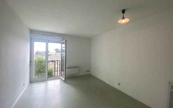 Appartement à louer    1 pièce •  Talence