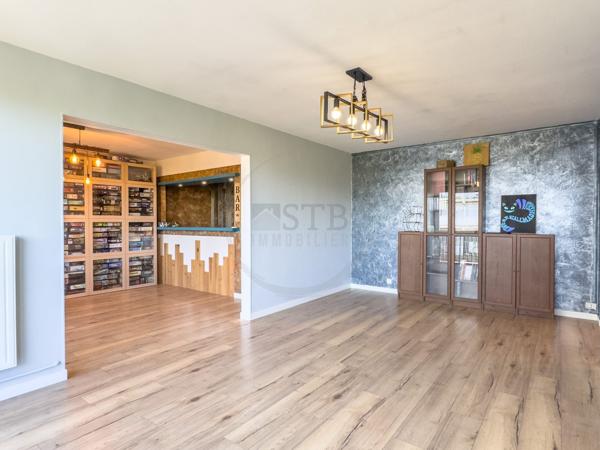 Appartement 3 chambres de 97m2 avec balcon et cave
