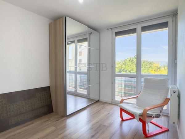 Appartement 3 chambres de 97m2 avec balcon et cave
