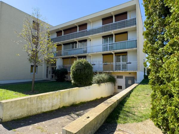 Appartement 3 chambres de 97m2 avec balcon et cave