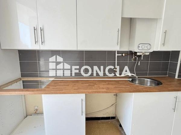 Location Appartement 4 pièces 67.87 m² - 307 MONTEE DES GRIMONDS St Laurent Du Var 06700