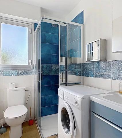 RARE - Antibes - Studio en Dernier étage.