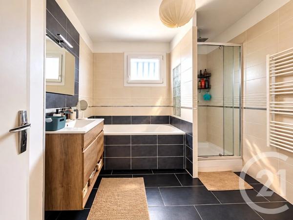 Maison à vendre  4 pièces - 123,66 m 2   AGDE  - 34