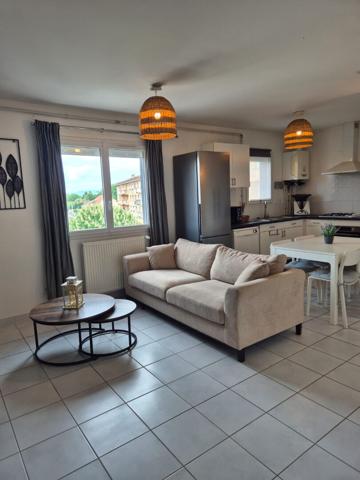 Appartement Pont De Cheruy 4 pièce(s) 62.50 m2