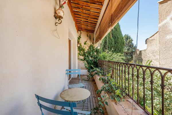 L’Art de Vivre au Coeur du Village : Ensemble Unique à Moustiers-Sainte-Marie