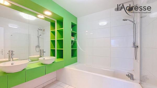 COURBEVOIE / LA DEFENSE appartement Duplex 5 pièces de 166 m² avec cave