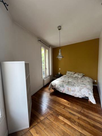 GRAND STUDIO AVEC COIN NUIT - rue Marcelin Berthelot - Meublé