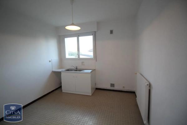 Appartement à louer 2 pièces 54.18m² Longvic (21600)
