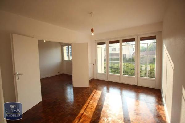 Appartement à louer 2 pièces 54.18m² Longvic (21600)