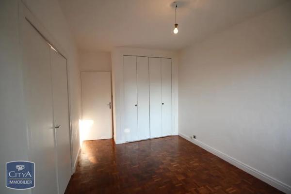 Appartement à louer 2 pièces 54.18m² Longvic (21600)