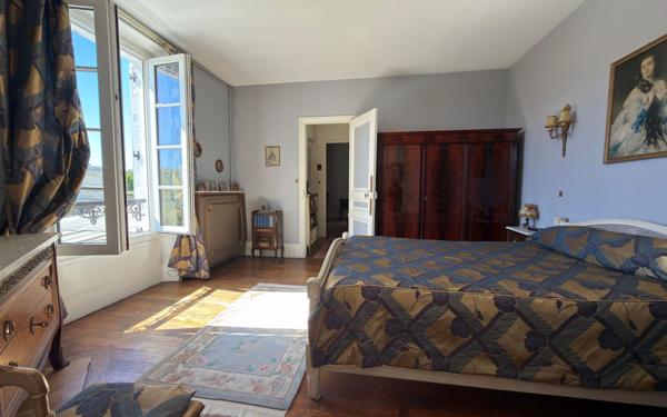 Maison à vendre    5 pièces • 131 m2 Saint-Maur-des-Fossés