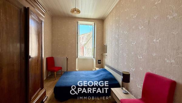 Maison centre village à rénover La Flotte 6 pièces 145m²