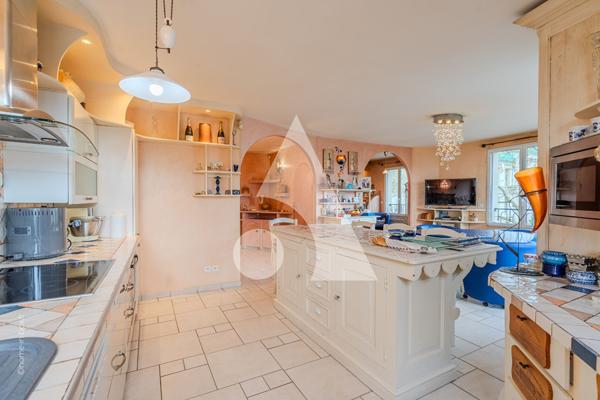 Appartement 5 pièces 141 m2