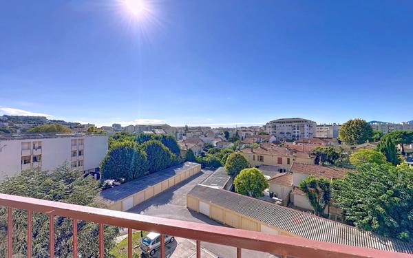 Appartement à louer    3 pièces •  Cannes
