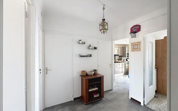 Appartement à louer    3 pièces •  Cannes