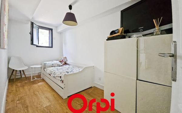 Maison à vendre    6 pièces • 160 m2 Saint-Cyr-sur-Mer