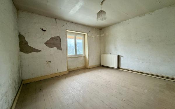 Maison à vendre    6 pièces • 176 m2 Lamarche-sur-Saône