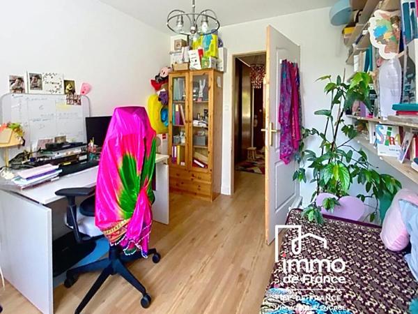 Appartement à vendre à Vaires-sur-Marne (77360)