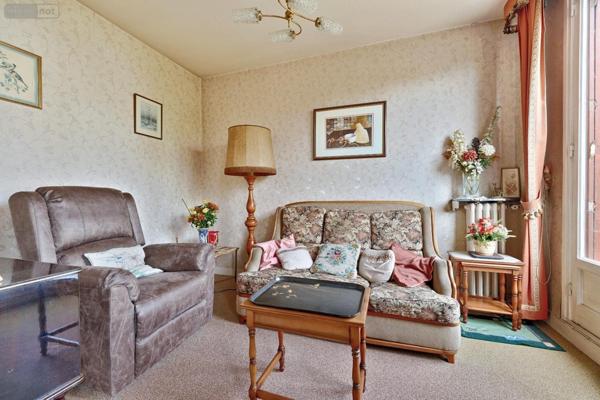 Appartement à vendre à Aubervilliers en Seine-Saint-Denis (93300), ref : AUBERVILLIERS 4P   
Mairie d'Aubervilliers