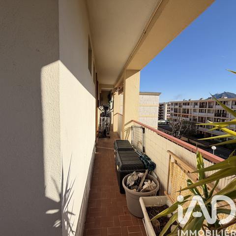 Appartement à vendre 3 pièces 64 m² Aubagne