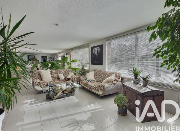 Maison à vendre 6 pièces 184 m² Garéoult