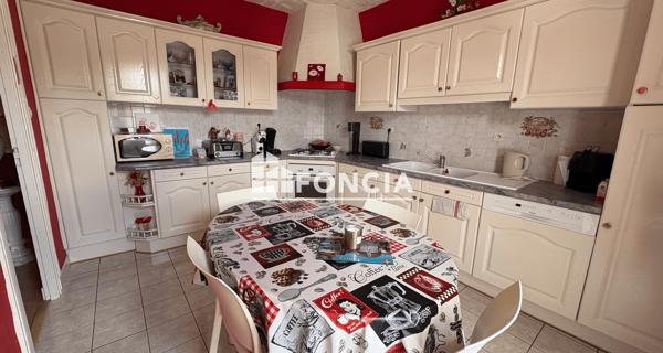 À vendre Maison 6 pièces 166 m² - Fresnay-sur-sarthe 72130
