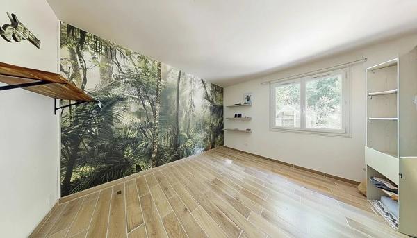 Vente                                                      Maison
                        
                     3 pièces                      73 m2                     à Saint-Prest