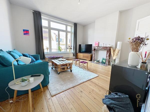 Duplex avec terrasse et 4 chambres proche Gares