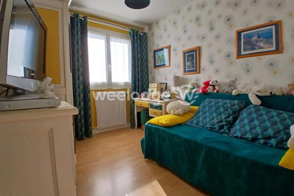 Appartement à vendre 4 pièces de 82,6 m² à Lucé