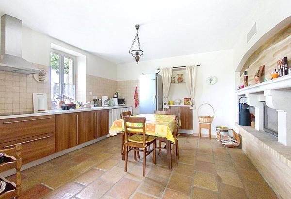 Grande maison de 180 m² avec dépendance au calme dans la nature proche de Montauban