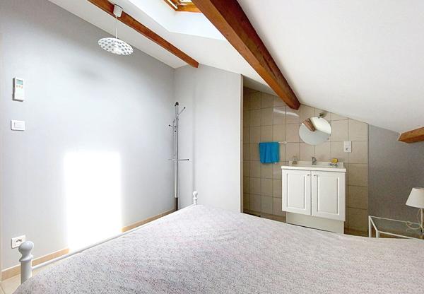 Grande maison de 180 m² avec dépendance au calme dans la nature proche de Montauban