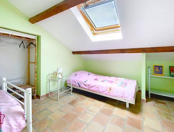 Grande maison de 180 m² avec dépendance au calme dans la nature proche de Montauban