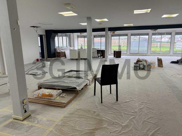 Location / Local Commercial