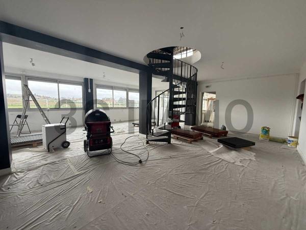 Location / Local Commercial