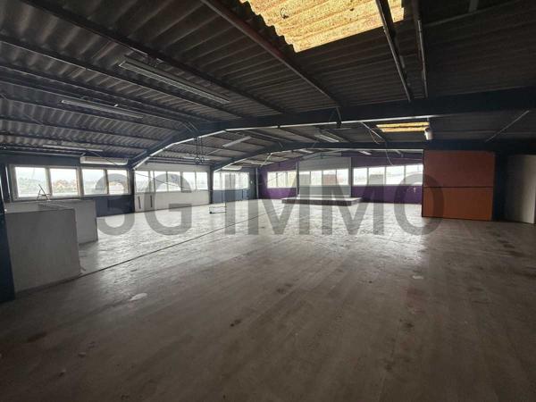 Location / Local Commercial