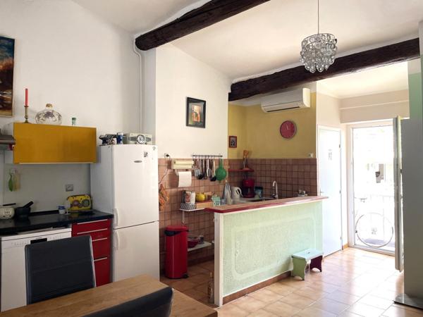 Grand T2 - Dernier étage - 50m du Vieux Port - Balcon -