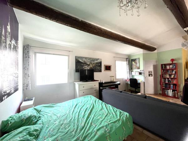 Grand T2 - Dernier étage - 50m du Vieux Port - Balcon -