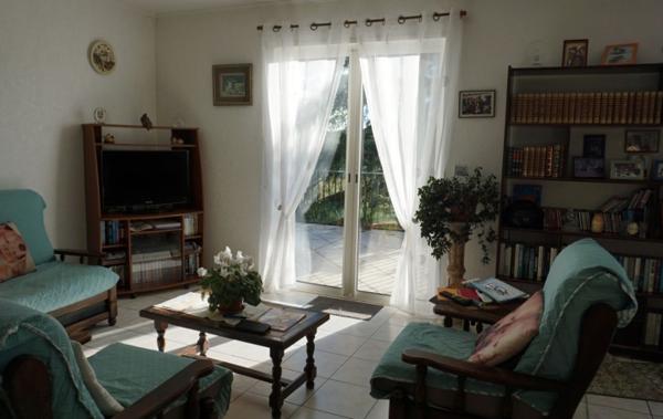 Vente Maison de plain pied avec jardin et vue Castelnau-montratier   